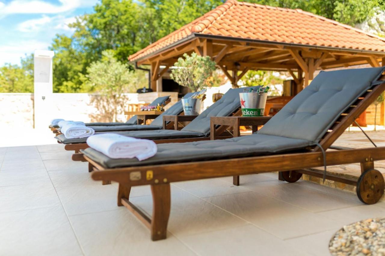 Luxury Villa Allen With Pool Klimno Buitenkant foto